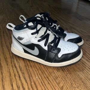 Toddler Nike Jordan 1’s